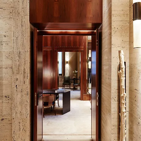 Park Hyatt Szálloda