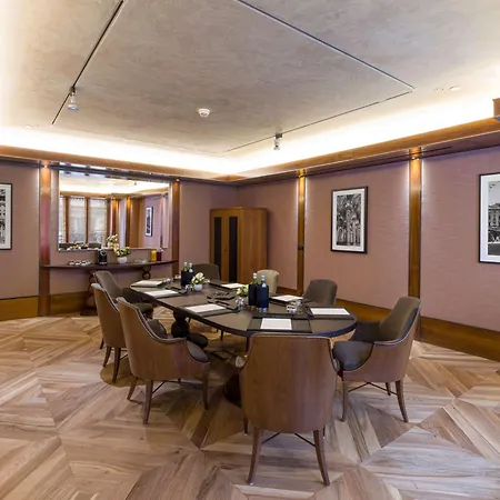 Park Hyatt Szálloda 5*