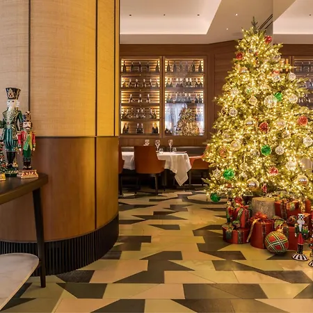 Szálloda Park Hyatt 5*