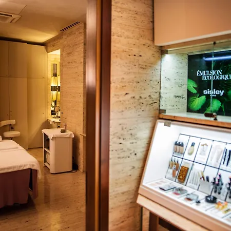 Park Hyatt 5*